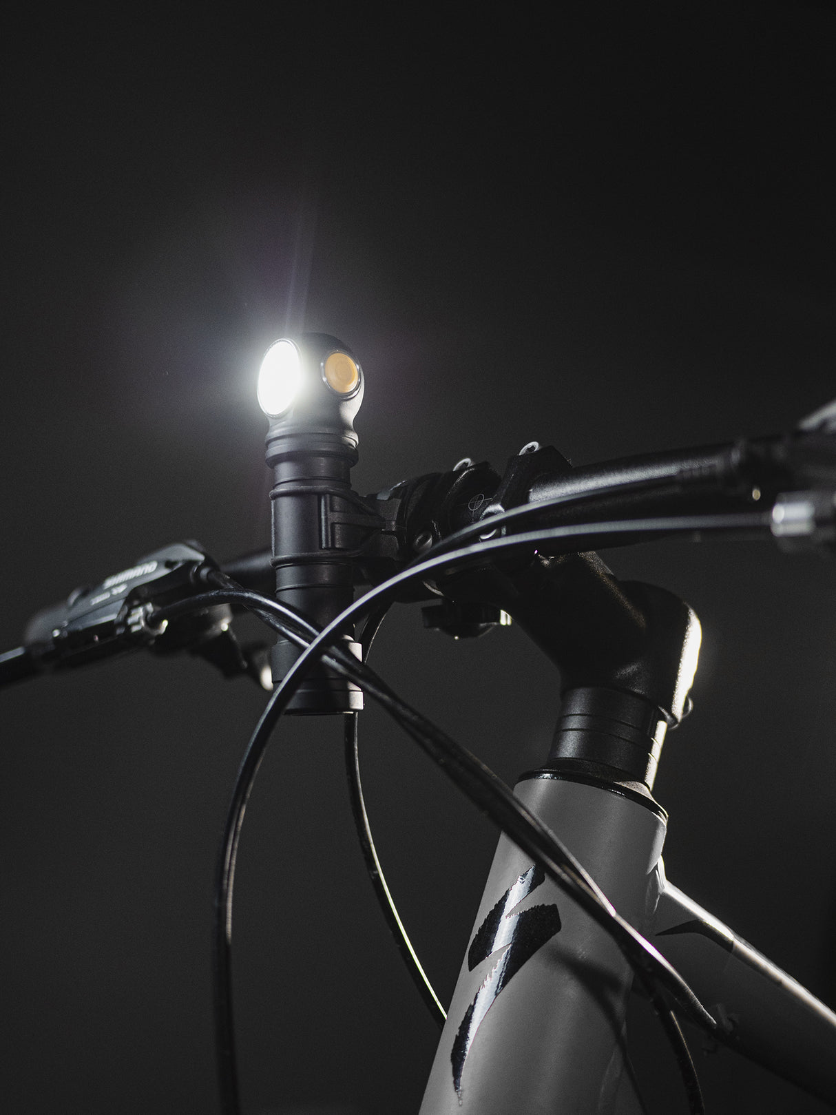 Armytek Bicycle Mount ABM-01 – dviračio žibintuvėlio laikiklis